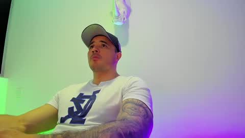 jakestone_1 online show from April 2026 08:43:02 PM