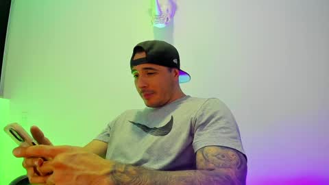 jakestone_1 online show from April 2026 08:42:01 PM