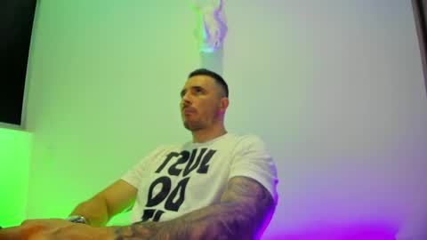 jakestone_1 online show from April 2026 02:18:01 AM