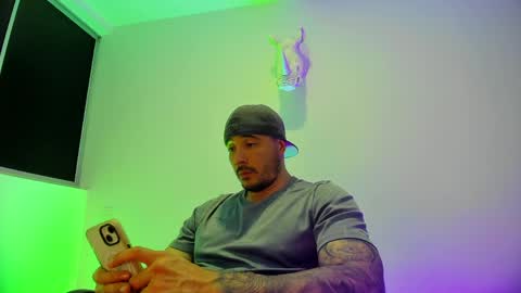 jakestone_1 online show from April 2026 02:14:01 AM