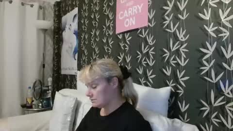 JAKKI LOUISE pornstar online show from September 2025 08:43:01 PM