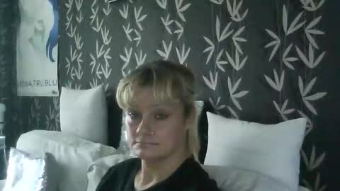 JAKKI LOUISE pornstar online show from October 2025 12:39:01 PM