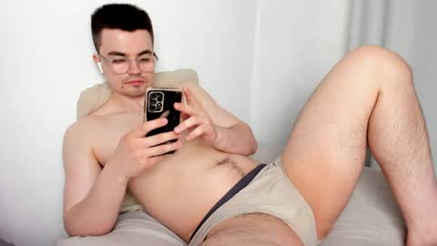 Snapshot of jame_flow chatting on April 2026 06:53:01 PM Hey there Im Jame online show from April 2026 06:53:01 PM