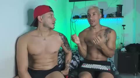 Snapshot of james_and_max chatting on January 2026 03:43:01 AM james_and_max online show from January 2026 03:43:01 AM