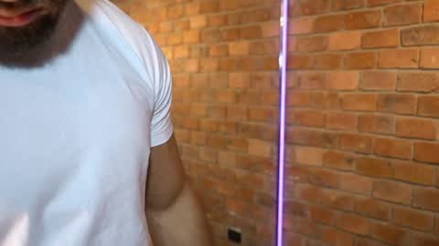 Snapshot of james_axel chatting on December 2024 02:39:01 PM James Axel online show from December 2024 02:39:01 PM