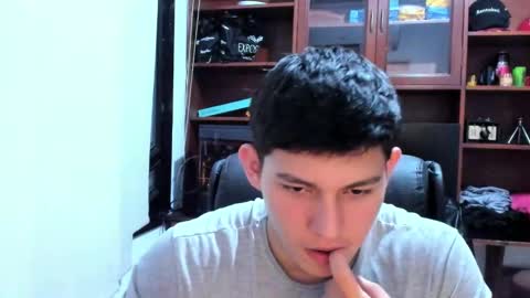 james_cr online show from February 2025 02:47:02 AM