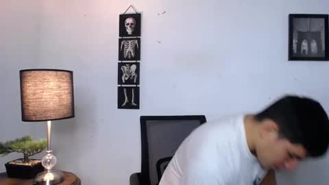 james_cr online show from November 2025 05:17:02 AM