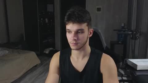 Snapshot of james_friends chatting on March 2026 10:46:01 PM James online show from March 2026 10:46:01 PM