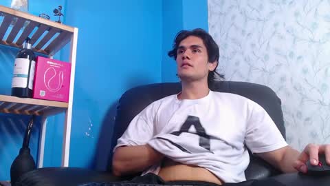 james_morrisonm online show from March 2026 06:18:02 PM