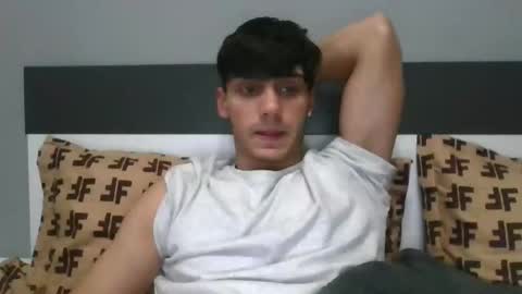 Snapshot of james_qss8 chatting on December 2024 11:46:02 PM James online show from December 2024 11:46:02 PM