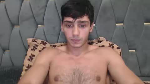 Snapshot of james_qss8 chatting on October 2025 05:24:02 PM James online show from October 2025 05:24:02 PM