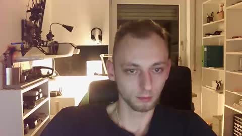 Snapshot of jamesengland23 chatting on December 2024 09:39:02 PM James England online show from December 2024 09:39:02 PM