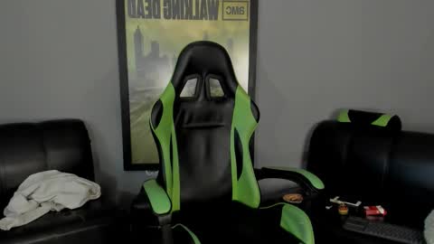 Jamesinked  online show from January 2025 07:56:02 PM