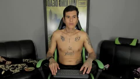 Jamesinked  online show from March 2025 09:25:02 PM