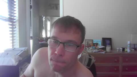 Snapshot of jamesjewels chatting on February 2025 06:40:01 PM jamesjewels online show from February 2025 06:40:01 PM