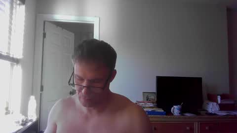 Snapshot of jamesjewels chatting on April 2026 11:48:01 AM jamesjewels online show from April 2026 11:48:01 AM