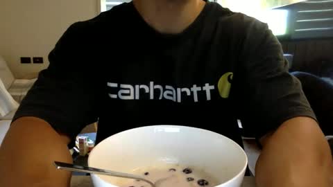 jamesmo820913 online show from October 2025 02:09:02 AM