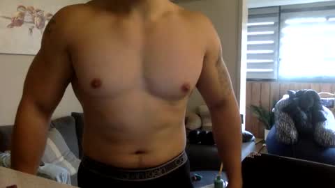 jamesmo820913 online show from January 2026 03:44:01 AM