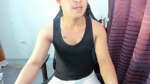 Snapshot of jamesthebigcockxxx chatting on December 2024 01:02:01 AM jamesthebigcockxxx online show from December 2024 01:02:01 AM