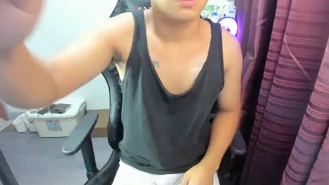 Snapshot of jamesthebigcockxxx chatting on January 2025 03:48:01 AM jamesthebigcockxxx online show from January 2025 03:48:01 AM