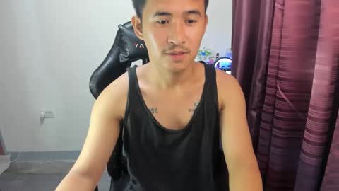 Snapshot of jamesthebigcockxxx chatting on January 2025 07:00:02 PM jamesthebigcockxxx online show from January 2025 07:00:02 PM