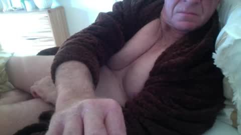 Snapshot of jamie291044 chatting on July 2026 06:07:01 AM jamie291044 online show from July 2026 06:07:01 AM