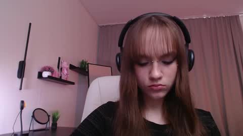 Snapshot of jamie_chung chatting on April 2026 04:46:01 AM jamie_chung online show from April 2026 04:46:01 AM