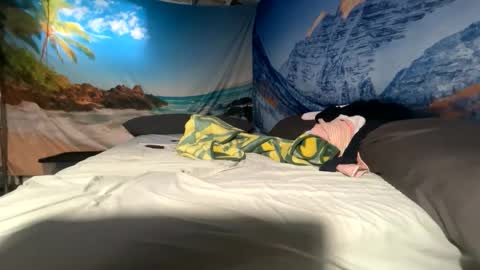 Snapshot of jamiejordan93 chatting on March 2026 10:04:01 PM OF - Jamiejordans online show from March 2026 10:04:01 PM