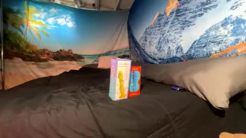 Snapshot of jamiejordan93 chatting on March 2026 10:54:01 PM OF - Jamiejordans online show from March 2026 10:54:01 PM