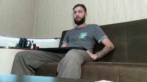 Robbie online show from March 2025 08:50:02 PM