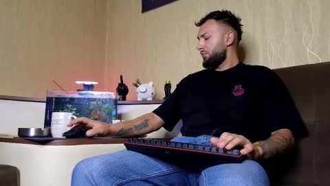 Robbie online show from September 2025 07:54:01 AM