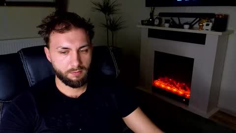 Snapshot of jamienoxus chatting on March 2026 07:03:02 AM Robbie online show from March 2026 07:03:02 AM