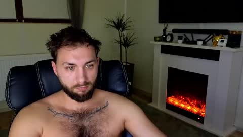 Snapshot of jamienoxus chatting on March 2026 08:59:02 AM Robbie online show from March 2026 08:59:02 AM