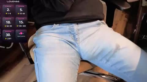 Snapshot of jan_martin chatting on October 2025 07:33:01 AM Jan Martin online show from October 2025 07:33:01 AM