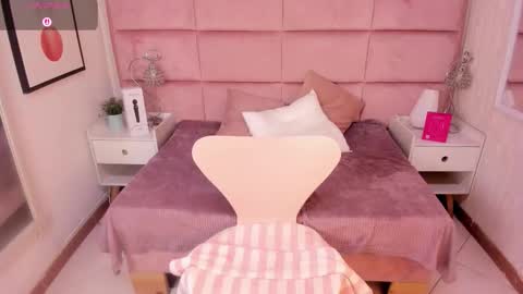 Janah Myers online show from October 2025 12:44:02 PM