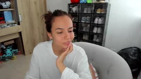 Snapshot of jane_ady chatting on March 2025 01:28:01 PM jane_ady online show from March 2025 01:28:01 PM