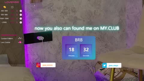 Snapshot of jane_meys chatting on January 2025 11:13:01 AM your kitty JANE roawww online show from January 2025 11:13:01 AM