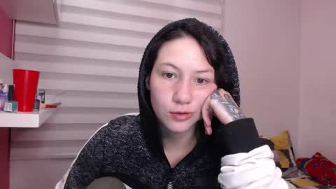 Snapshot of jane_r chatting on October 2025 12:07:02 AM Jane online show from October 2025 12:07:02 AM