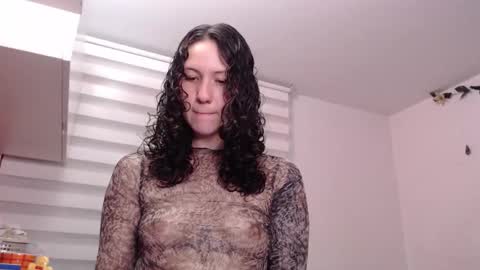 Snapshot of jane_r chatting on December 2025 11:35:01 PM Jane online show from December 2025 11:35:01 PM