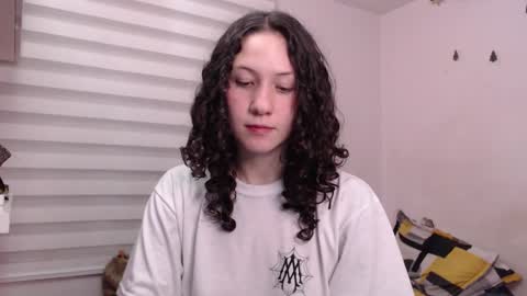 Snapshot of jane_r chatting on December 2025 01:11:02 AM Jane online show from December 2025 01:11:02 AM