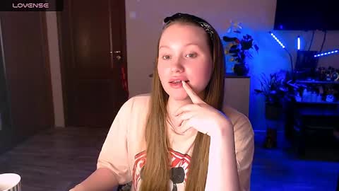 Snapshot of janeblossomhot chatting on April 2026 05:58:01 PM Jane online show from April 2026 05:58:01 PM