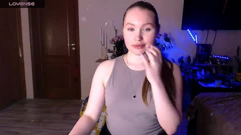 Snapshot of janeblossomhot chatting on May 2026 05:32:02 PM Jane online show from May 2026 05:32:02 PM