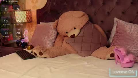 JaneDevine online show from February 2025 09:30:02 AM