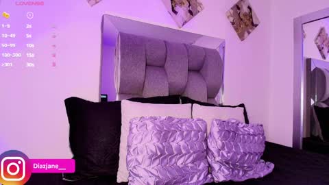 Jennifer online show from April 2026 07:11:02 PM