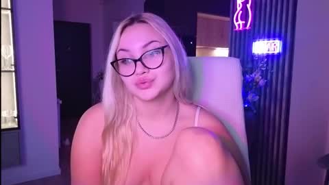 Snapshot of janemiss chatting on November 2025 01:11:01 AM Jane online show from November 2025 01:11:01 AM