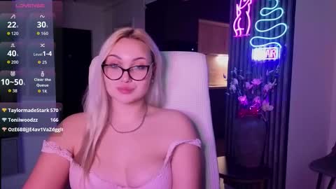 Snapshot of janemiss chatting on December 2025 09:32:02 PM Jane online show from December 2025 09:32:02 PM