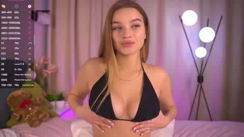 Snapshot of janetjennings chatting on February 2026 05:30:02 AM Day Alice Night Stella online show from February 2026 05:30:02 AM