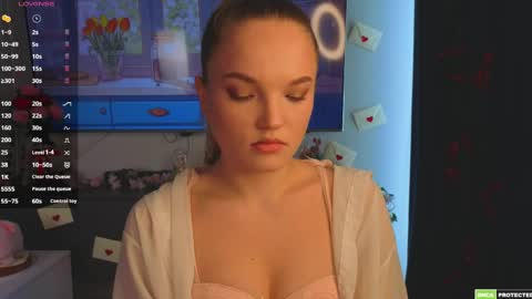 Hi Im Alice and here youll find something online show from April 2026 06:11:01 AM