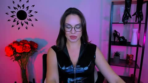janewyatt online show from February 2025 11:03:01 AM