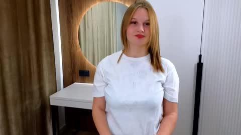 Snapshot of janharens chatting on October 2025 04:42:01 PM Call me Eva online show from October 2025 04:42:01 PM